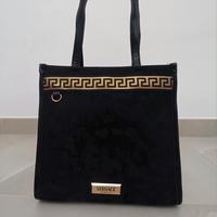 Borsa nera " Versace fragrances"  modello vintage