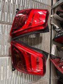 fanali posteriori toyota yaris 2017
