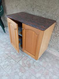 mobile cucina con granito rosso africa