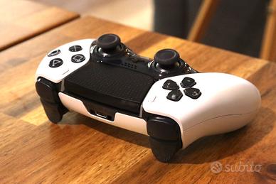 PS5 Dual Sense Edge controller