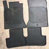 Tappettini in gomma 4 stagioni per Classe B