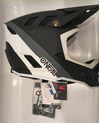 Casco Integrale O'Neal per MTB e Downhill