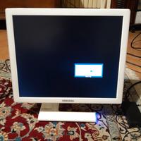 Monitor LCD Samsung SyncMaster 971 p.