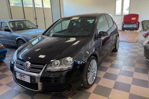 Volkswagen Golf 3.2 VR6 4mot. 3p. R32