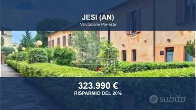 Immobile in asta di 247 m² a Jesi