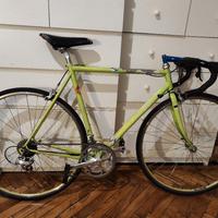 Bico da corsa Pinarello Sestriere