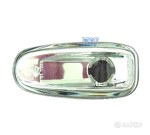 LUCI DI RETROMARCIA LATERALI PER MERCEDES W202 W20