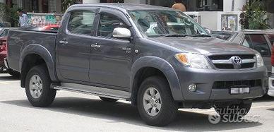 Parabrezza Toyota Hilux
