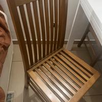 4 sedie in noce (€40 tutte e 4)