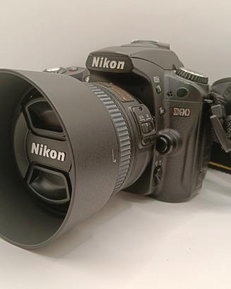 Nikon D90 con obiettivo 50 mm 1.8 