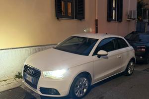 Audi A1 1.4 tfsi 122cv 2011