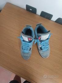 Jordan 4 retro university blue