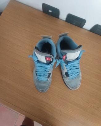 Jordan 4 retro university blue