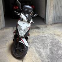 Kymco Super 8 50 4T - 2016 Euro 2