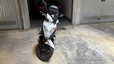 Kymco Super 8 50 4T - 2016 Euro 2