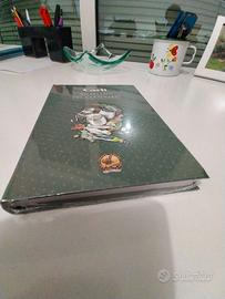 ricettario nuovo, ancora imballato nel cellophane