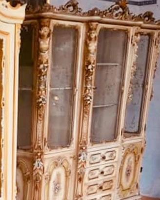 Vetrina stile veneziano