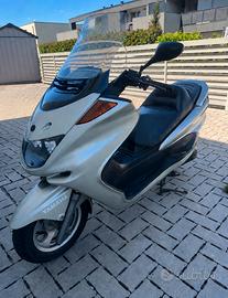 Yamaha majesty