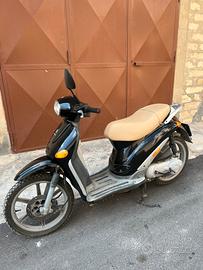 Piaggio Liberty 50cc 2T- Buone condizioni+ ricambi