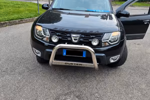 Dacia Duster 1.5 diesel 4x4 black shadow