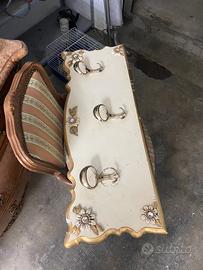 Appendiabiti da muro