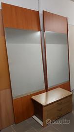 Armadio con ante scorrevoli a specchio