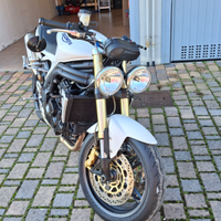 Triumph Speed Triple 1050