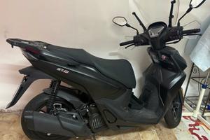 voge 125 con 270 km nuovo 2100 euro