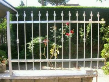 Recinzione ringhiera