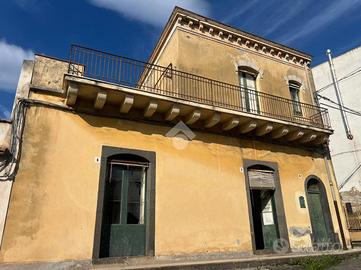CASA INDIPENDENTE A GIARRE