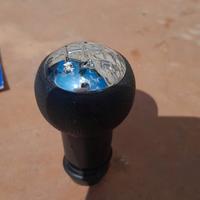Pomello cambio per peugeot 206,praticamente nuovo
