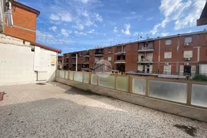 5 LOCALI A NAPOLI