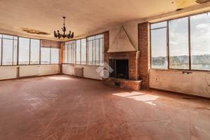 5 LOCALI A BASSANO ROMANO