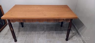 Tavolo allungabile 