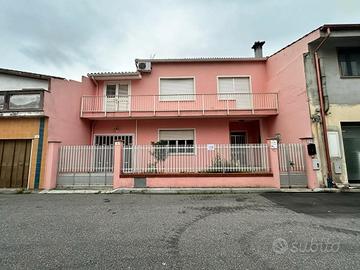 Terralba - Ampia indipendente abitabile da subito