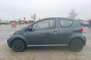 TOYOTA Aygo 1ª serie - 2005