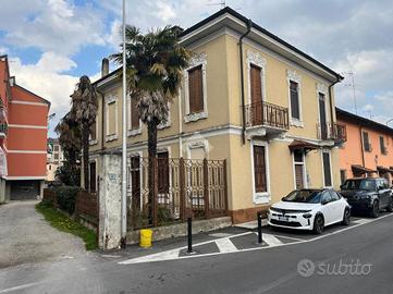 CASA SEMINDIPENDENTE A MELEGNANO