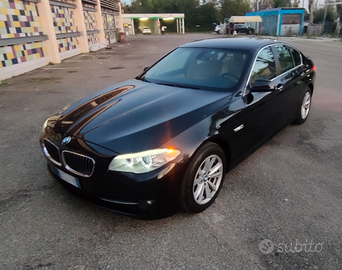BMW 523i Eletta cambio manuale