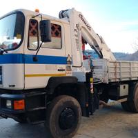 Camion Man 4x4 con gru e ribaltabile 