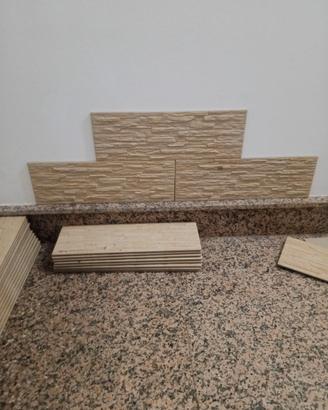 Rivestimento pareti in gres cm 16x50, metri 15
