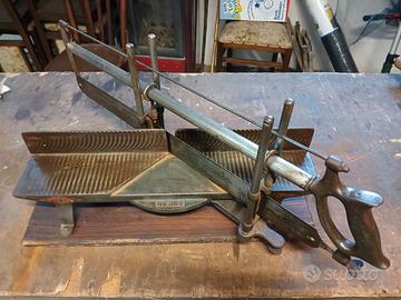 attrezzo vintage xtagliare cornici in legno