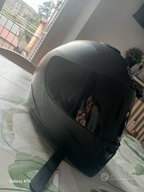casco moto nero opaco