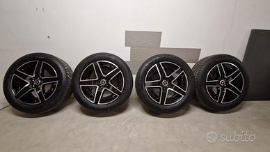 Gomme e cerchi da 19 Mercedes GLC versione AMG