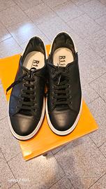 Scarpe sneacker da uomo numero 42
