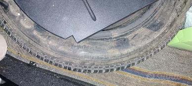 185/60 R14 NUOVA  + 4 COPRICERCHI SKODA FABIA