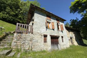 CASA SEMINDIPENDENTE A GROSOTTO
