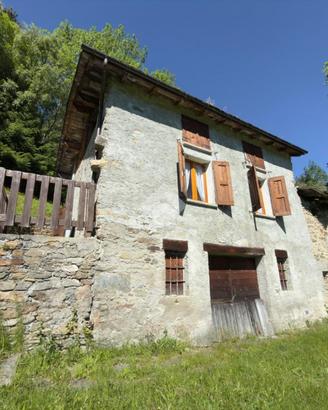 CASA SEMINDIPENDENTE A GROSOTTO