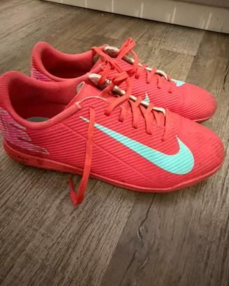 Scarpe da calcetto, Nike