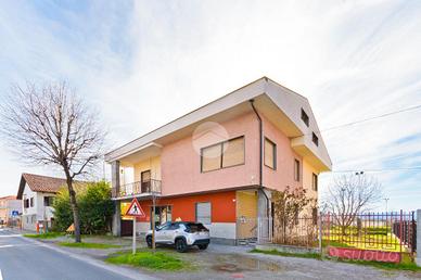 CASA INDIPENDENTE A GENOLA