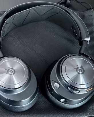 Cuffie Steelseries Arctis Nova Pro Wireless